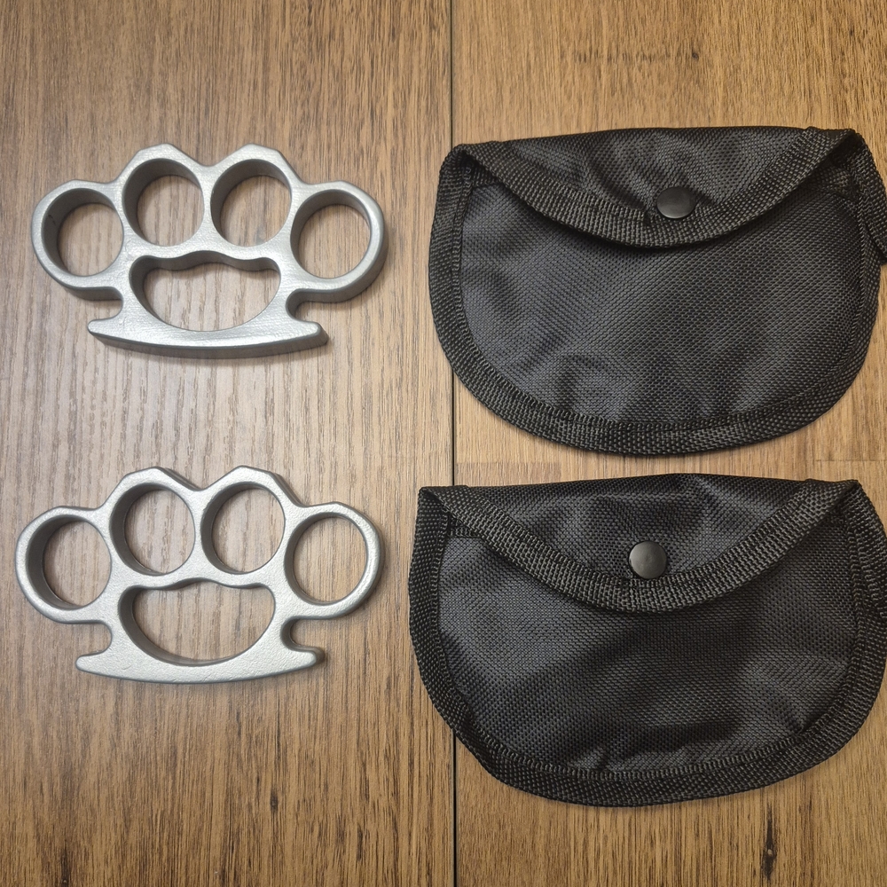 Sleek Black Self-Defense Knuckle Set with Pouches - Picture 2 of 2